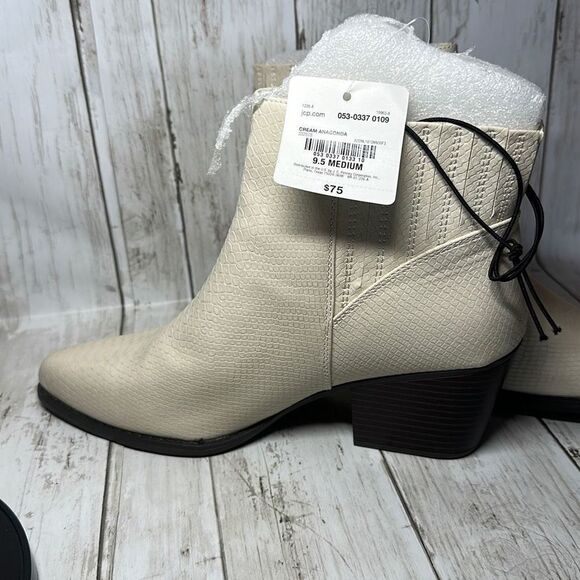 Ana Women’s Delco Cream Anaconda Block Heel Ankle Booties size 9.5 New‎ - Picture 3 of 6